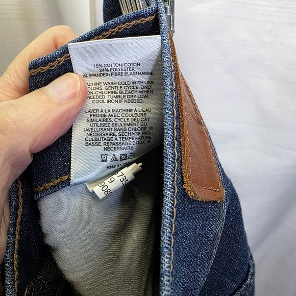 Express High Rise Croped Flare Raw Hem Jeans Size 4 - Picture 8 of 10